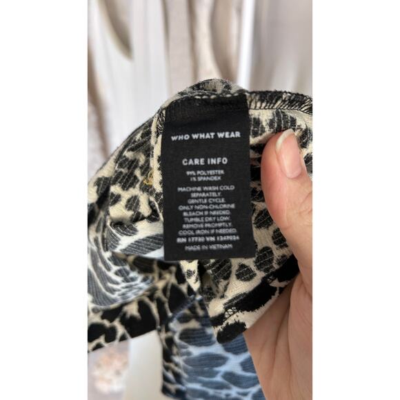 Who What Wear Women's Sz S Button Up Animal Print Ruffle Neck Blouse #0101 - Picture 6 of 6